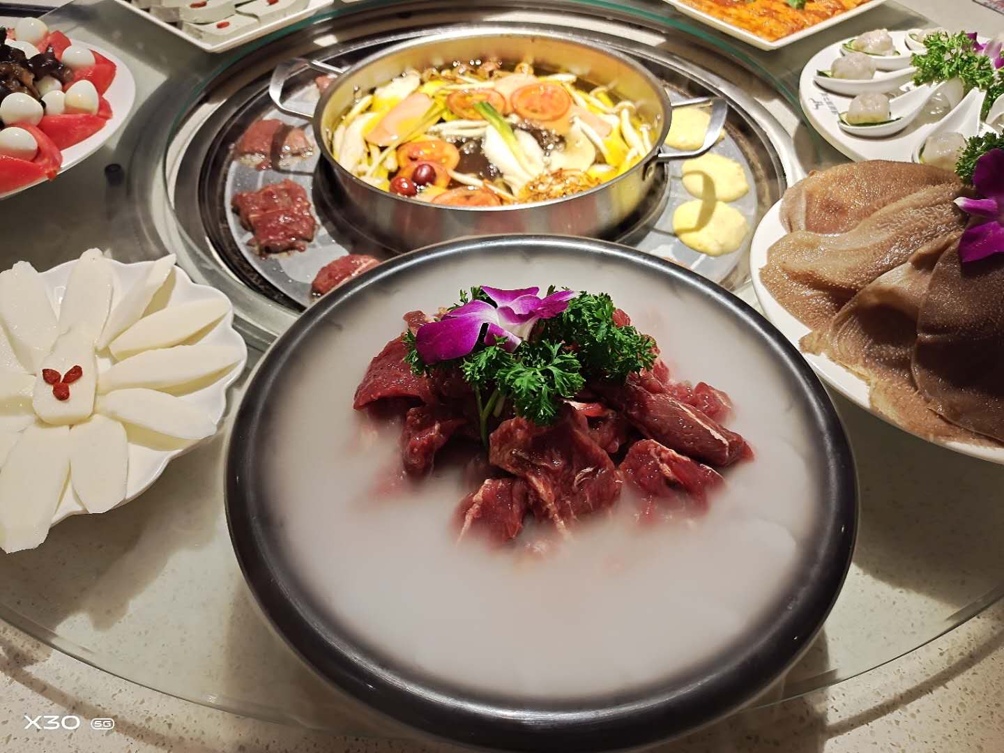 潮牛道菌湯鍋